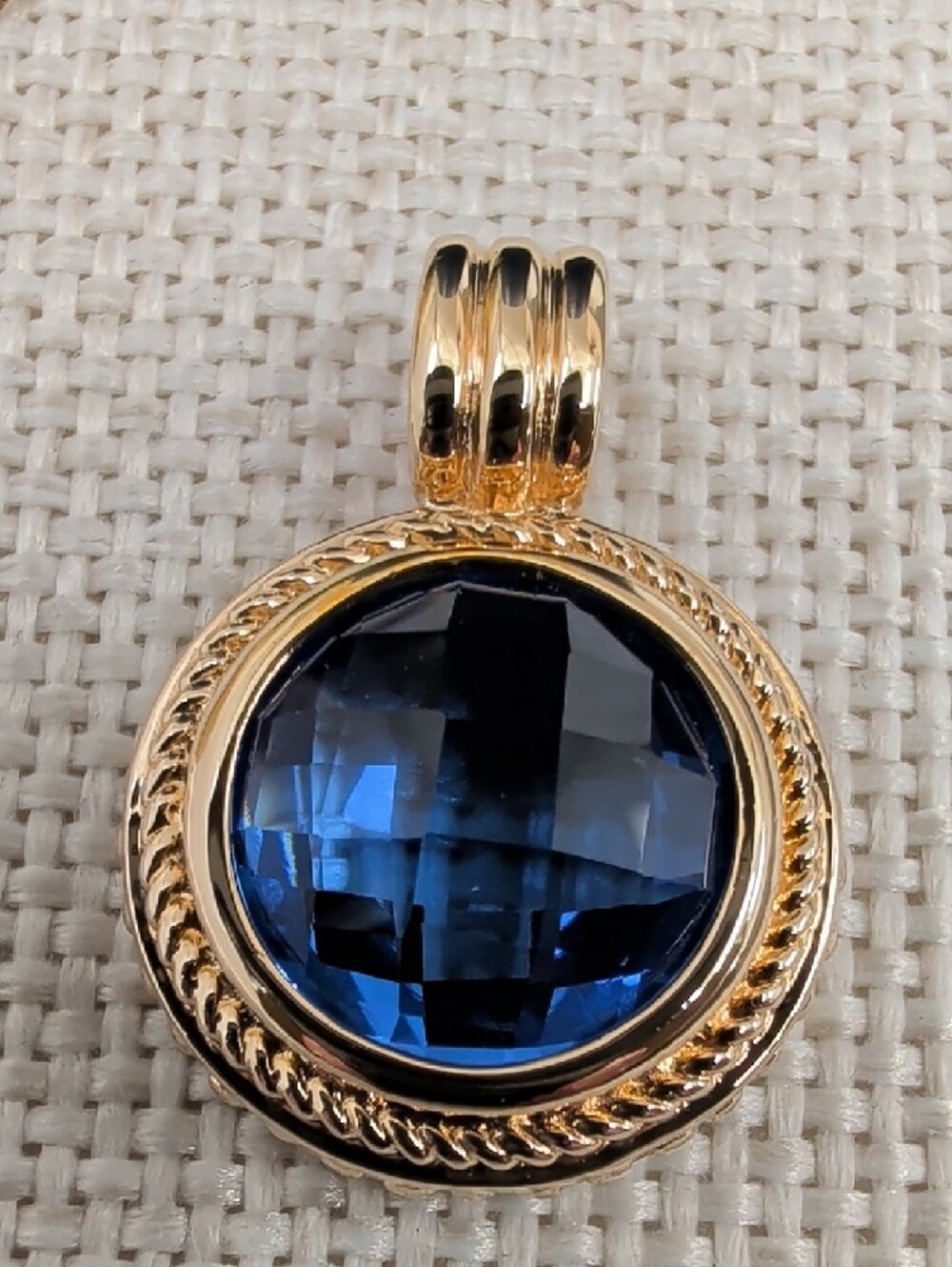Technibond 18kt Gold Bonded 925 Sterling Tanzanite Etruscan Pendant 18"
